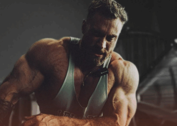 Facing the Mirror: Turning Discomfort Into Strength